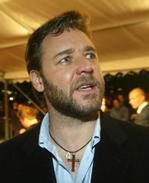 Russell Crowe jako doktor Watson?