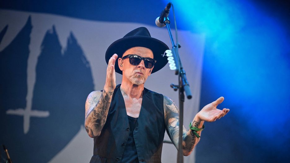 Me And That Man Performing At Hellfest
Singer Nergal performing live on stage with Me And That Man during day 2 of Hellfest Open Air Festival, in Clisson, France on June 18, 2022. Photo by Julien Reynaud/APS-Medias/ABACAPRESS.COM 
Dostawca: PAP/Abaca
Reynaud Julien/APS-Medias/ABACA
Adam Darski, koncert, kultura, Nergal