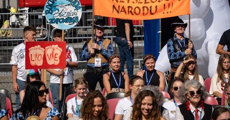 Dzień Spieczonego Bliźniaka 2026: Czarnków szykuje się na wielkie święto bliźniąt