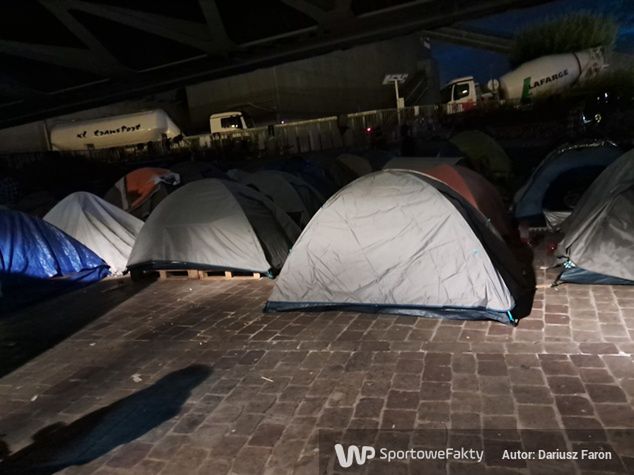 Obóz migrantów przy Canal de L'Ourcq (fot. Wirtualna Polska)