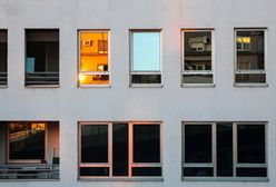 Olsztyn. Niemowlę wypadło z okna na czwartym piętrze