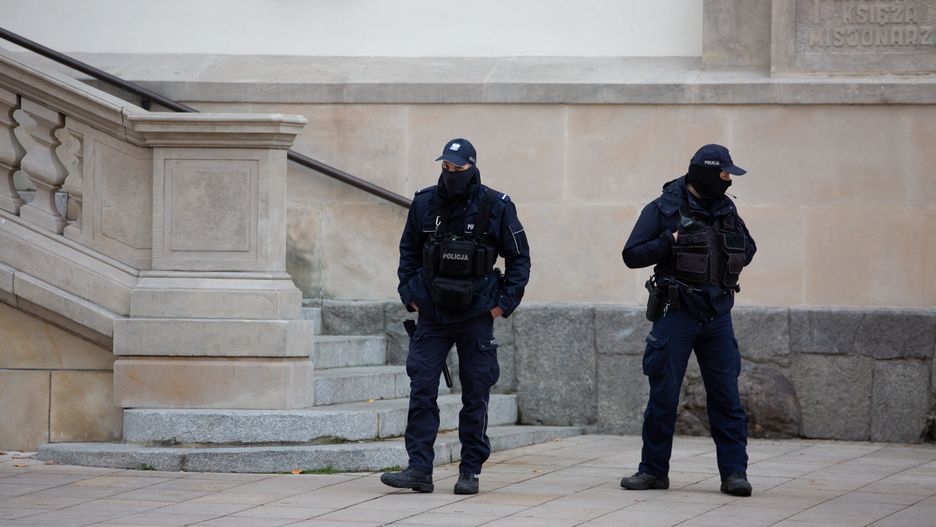 Warszawa. Policja zapowiada, że będzie pilnować porządku na drogach i w mieście (money.pl, Fot: Rafał Parczewski)