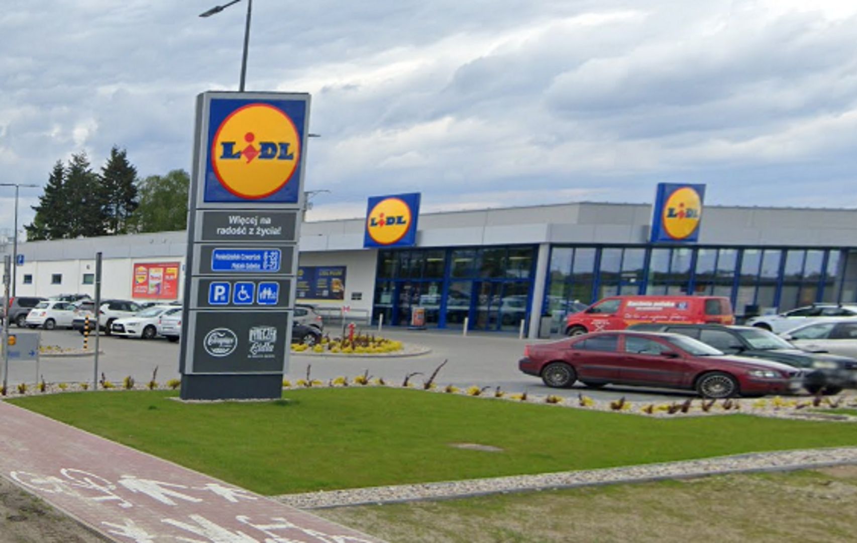 Otwierają nowy butelkomat. Ile Lidl oddaje za wrzucenie jednej butelki?