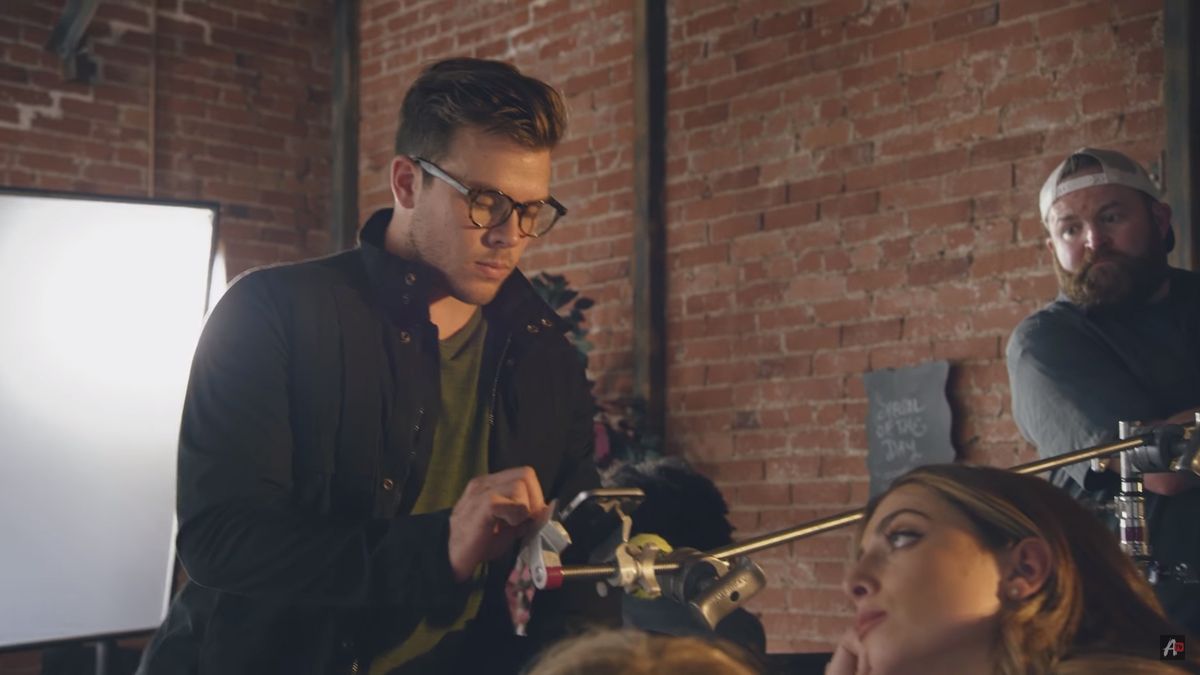 Tak się robi idealne zdjęcia kubka kawy na Instagrama 1