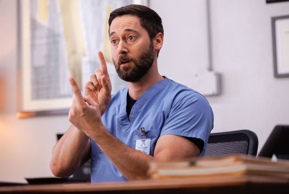 Ryan Eggold jako dr Max Goodwin w serialu "Szpital New Amsterdam"