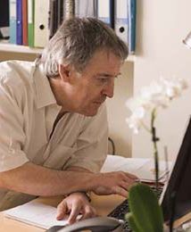 Wysokie premie szkodzą efektywności?