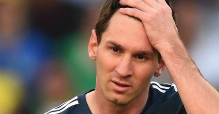 "Messi znów był niewidoczny w ważnym meczu"