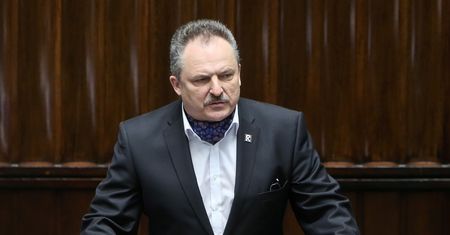 Czy Marek Jakubiak wniósłby o własnych siłach lodówkę na 4. piętro?