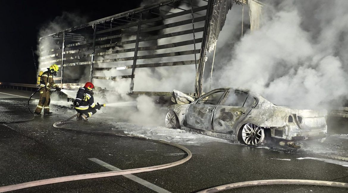 Tragiczny wypadek na A2: nie żyją dwie kobiety. Autostrada jest zablokowana