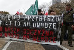 Protesty zwolenników i przeciwników przyjęcia uchodźców w Polsce