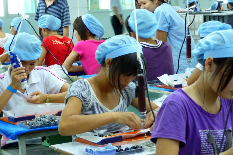 Niższe cła na towary improtowane do Chin. Prawie 1500 produktów