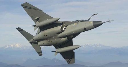 Pierwsi Polacy za sterami M-346 "Master"