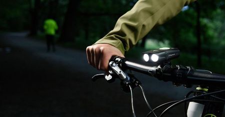 Inteligentne lampki przednie? Oto nowości z Polski