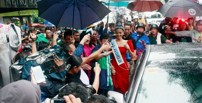 Miss World 2013 Megan Young witana przez tłumy!