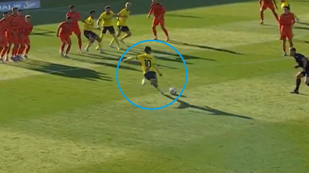 Twitter / Canal+ Sport / Na zdjęciu: trzeci gol Alvareza