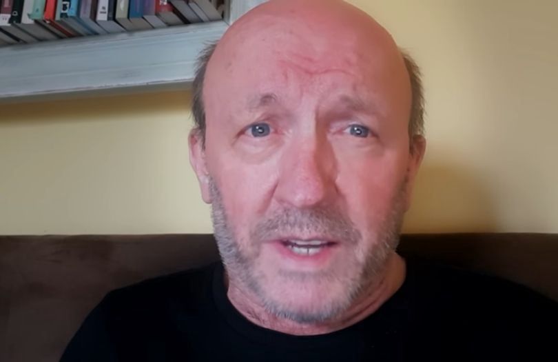 Artur Barciś recytuje wiersz o zakażeniu koronawirusem