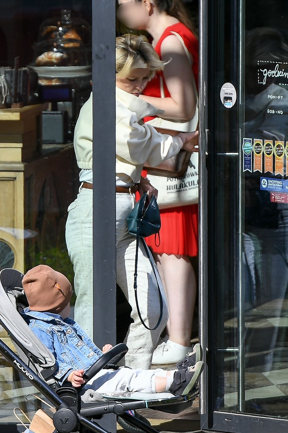 Marietta Żukowska z nowym partnerem i córkami