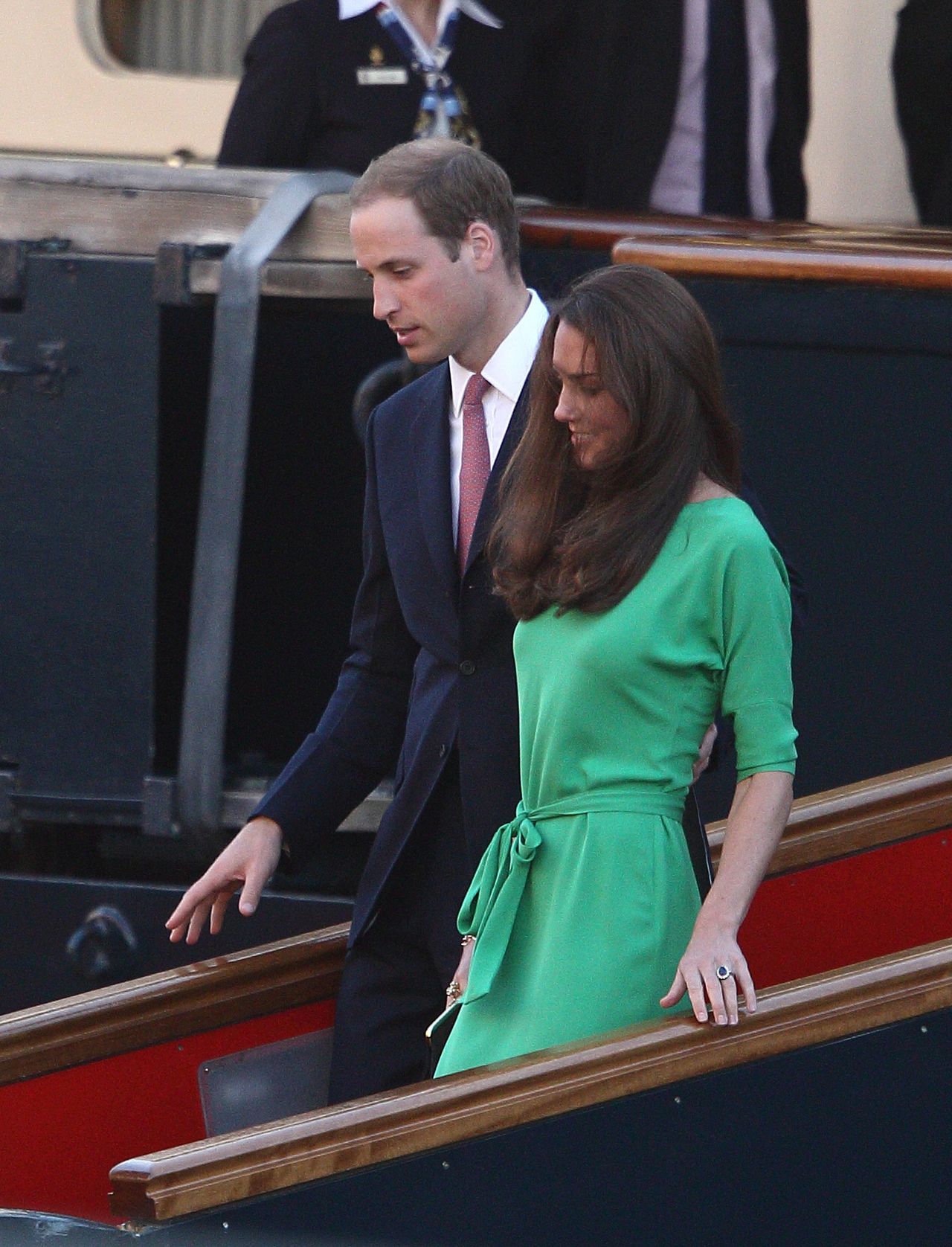 Kate w zielonej sukience podczas przyjęcia Zary Phillips