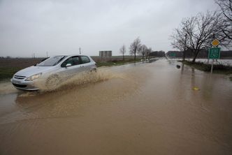 Atak zimy w Europie. Powódź na Węgrzech i Słowacji