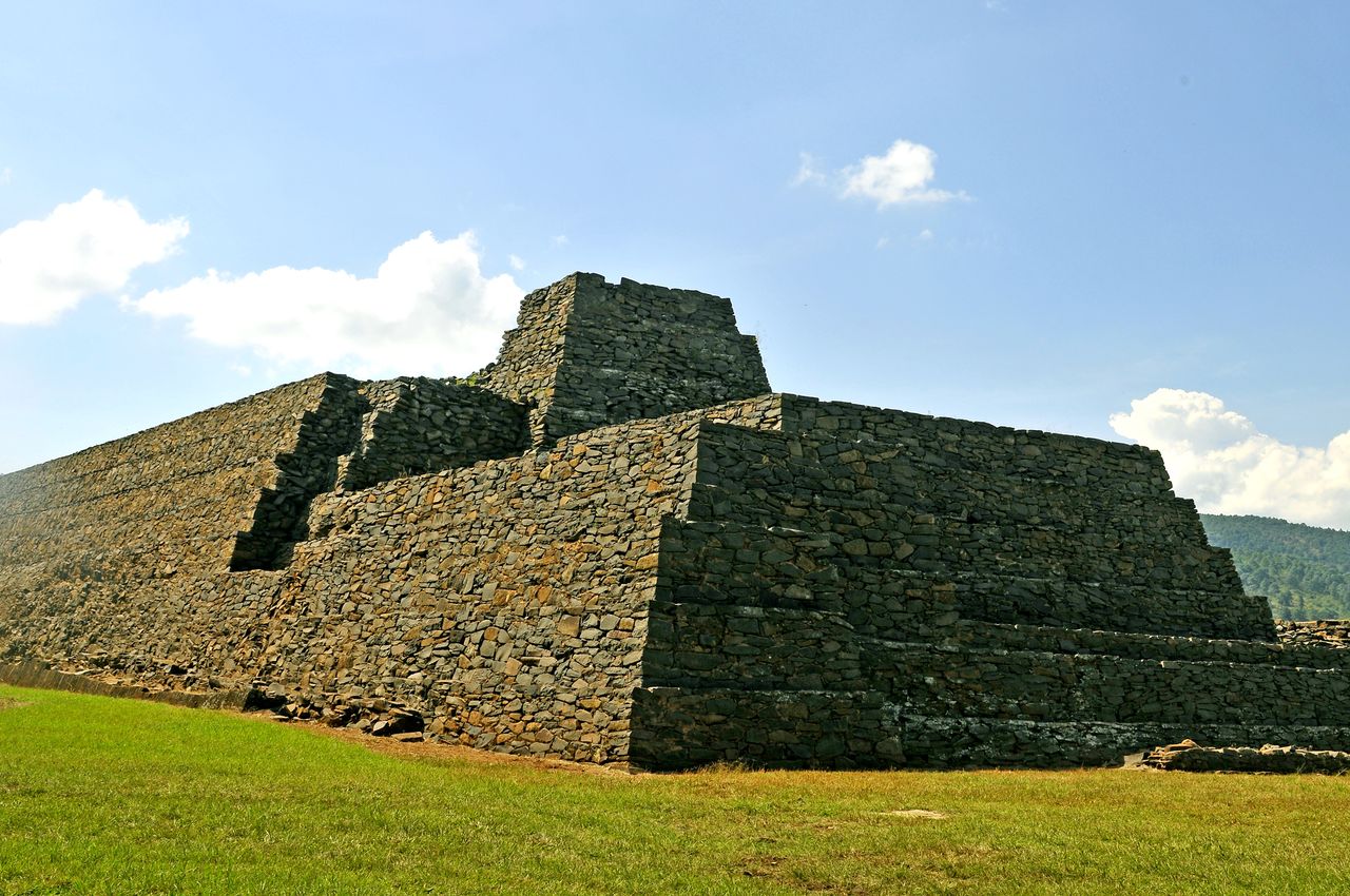 Mexican pyramid collapse highlights climate change threats