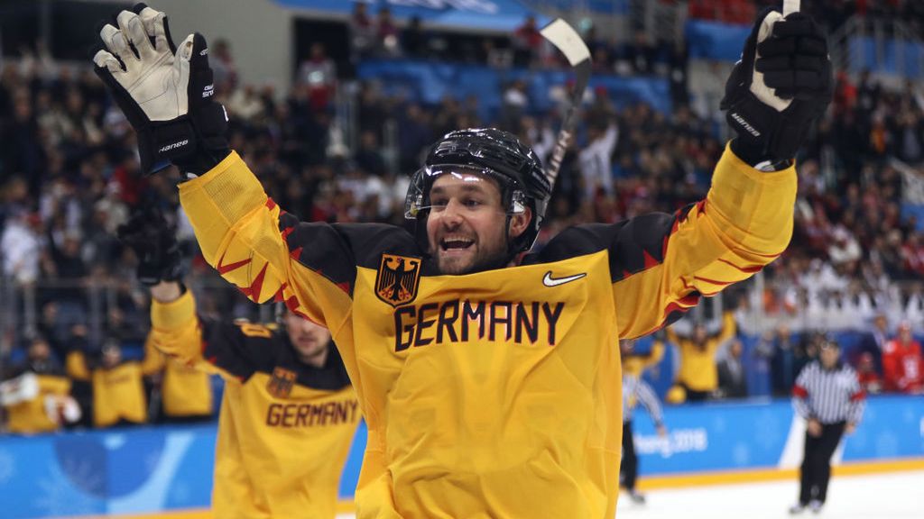 Zdjęcie okładkowe artykułu: Getty Images / Jamie Squire / Na zdjęciu: Felix Schütz cieszy się z bramki