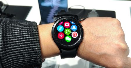 Wear OS przechodzi wielkie zmiany. Staje się bardziej jak... Android