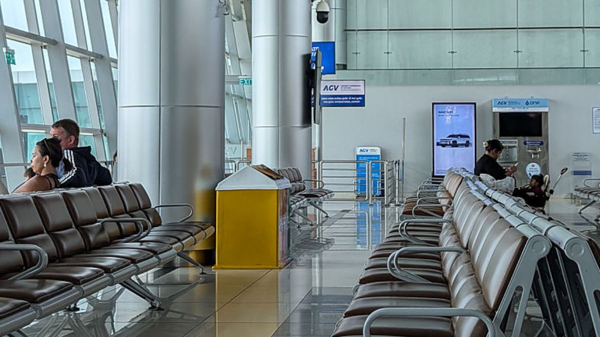 Toalety na lotnisku w Madrycie nie dla bezdomnych