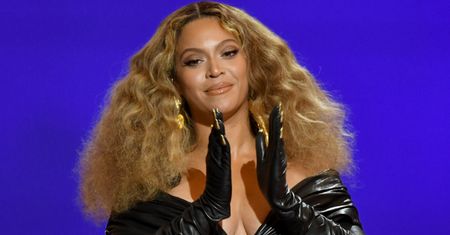 Kolejka jak z Polski do Madrytu. Wszyscy próbują dostać bilet na Beyonce