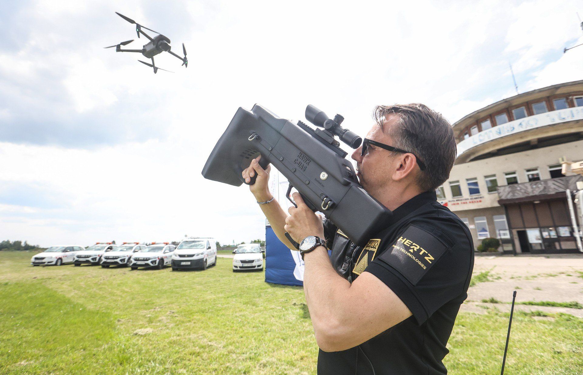 Wraz z rozwojem systemów bezzałogowych postępują technologie antydronowe