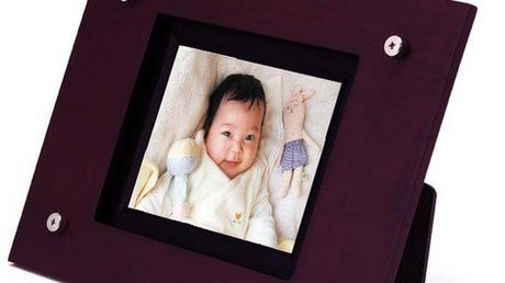 Klasyczna, elektroniczna ramka na zdjęcia 1