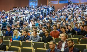Studenci rzucają studia. Te kierunki najczęściej