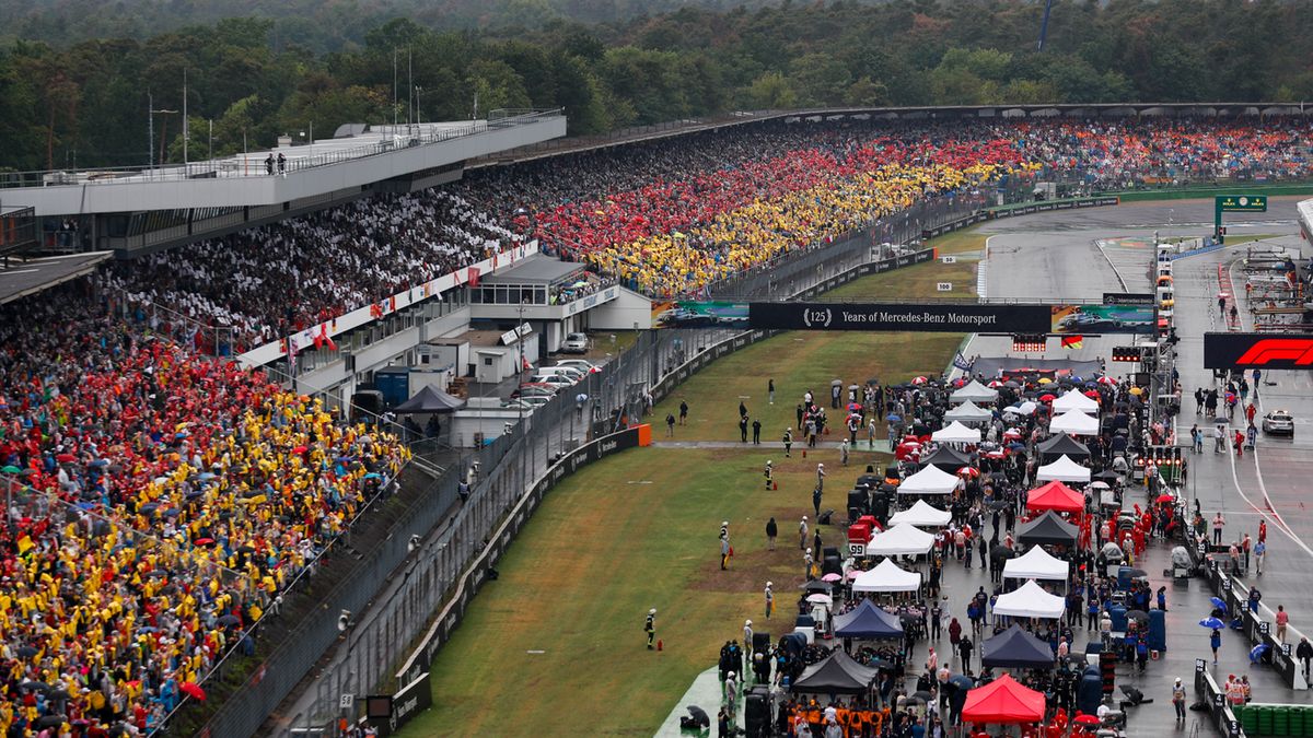 start do wyścigu F1 