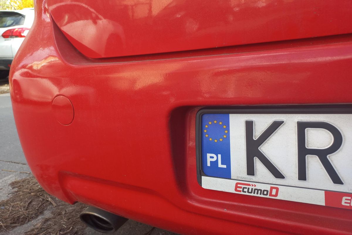 Skąd są te tablice? Tylko znawcy zgadną wszystkie rejestracje