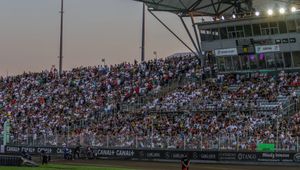 Po incydencie w kinie został zawieszony. Wypadek zakończył jego karierę