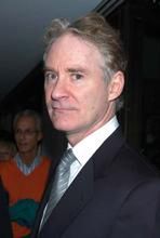 Kevin Kline, Katie Holmes i dramaturg do towarzystwa