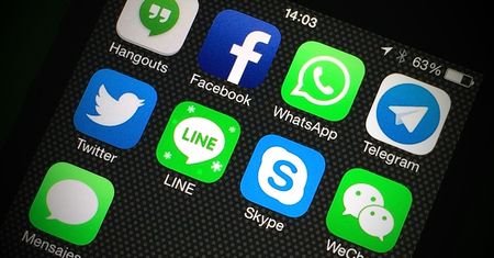 Światowe potęgi chcą mieć "tylne drzwi" do naszych wiadomości