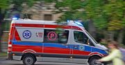 Seniorka przez cztery dni leżała na podłodze. Kobietę uratowała sąsiadka