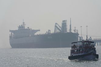 Statki z kolejnych krajów mogą pływać przez cieśninę Ormuz