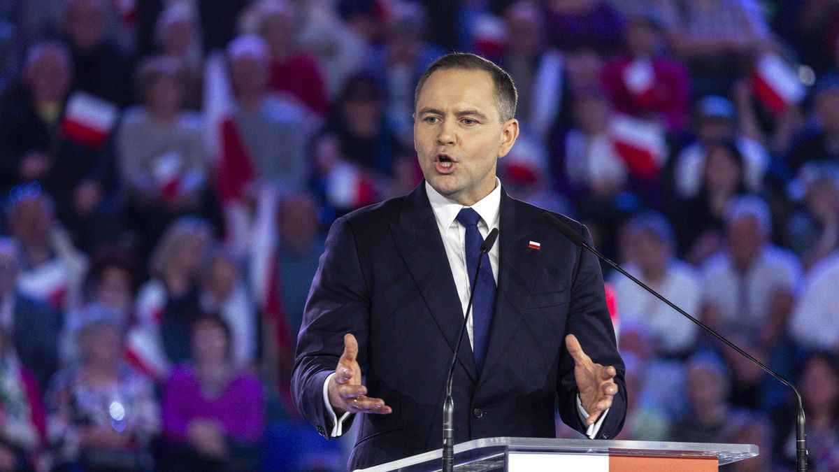 Polish presidential candidate Karol Nawrocki supported by the Law and Justice Party during an election convention  in Lodz, Poland, on April 27, 2025. (Photo by Andrzej Iwanczuk/NurPhoto via Getty Images)