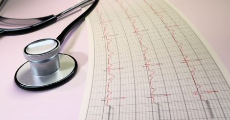 Pozornie niewinne zachowania, które mogą powodować kołatanie serca (WIDEO)