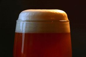 Grzane piwo - właściwości, jakie piwo najlepsze, najpopularniejsze przepisy