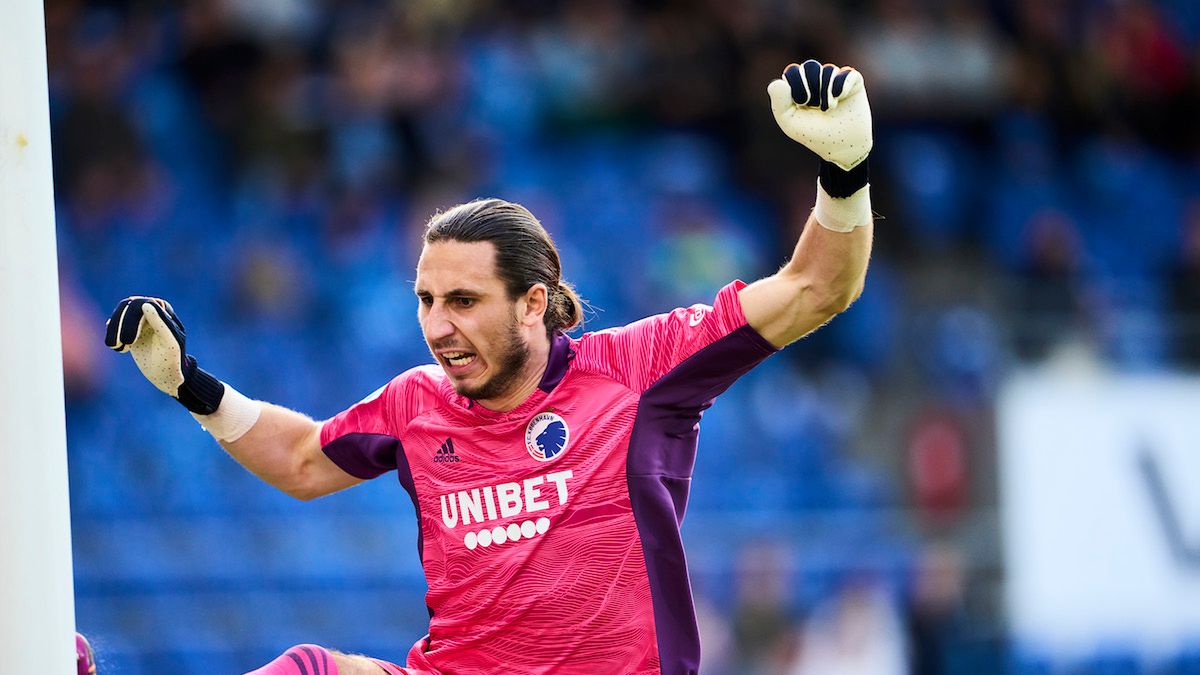 Getty Images / Lars Ronbog / FrontZoneSport / Na zdjęciu: Kamil Grabara