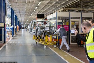 Przemysł w "głębokiej stagnacji". Uderzenie w rynek pracy