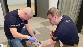 Rajd Dakar. Robert Szustkowski i Jarosław Kazberuk w podwójnej roli. W razie wypadku pospieszą z pomocą