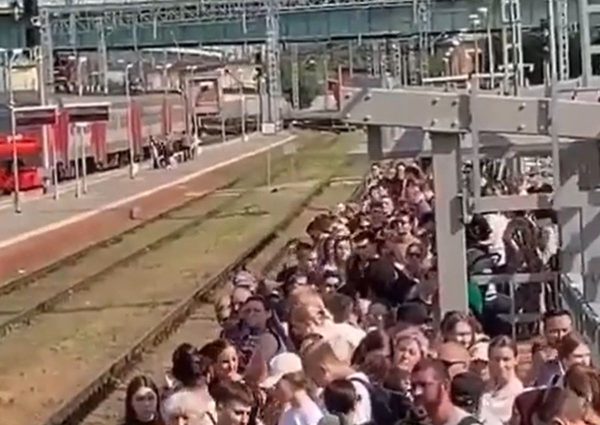Szokujące kolejki na peronach. Rosjanie uciekali przed wojną domową