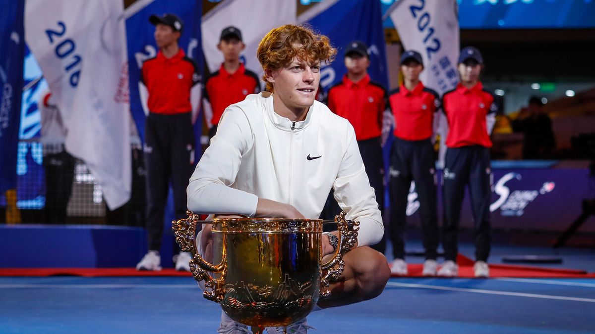 PAP/EPA / Mark R. Cristino / Na zdjęciu: Jannik Sinner