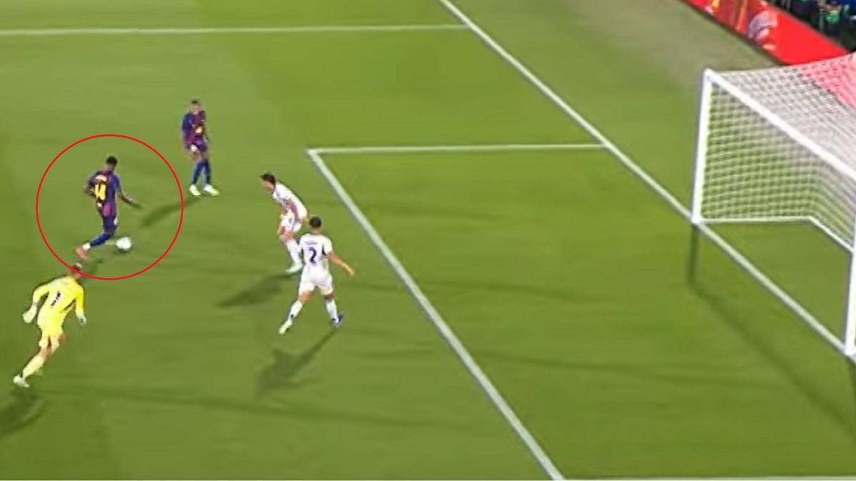 YouTube / FC Barcelona / Na zdjęciu: Pudło Marcusa Rashforda.