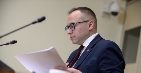 Soboń przed komisją śledczą. "Możliwe zawiadomienie do prokuratury"