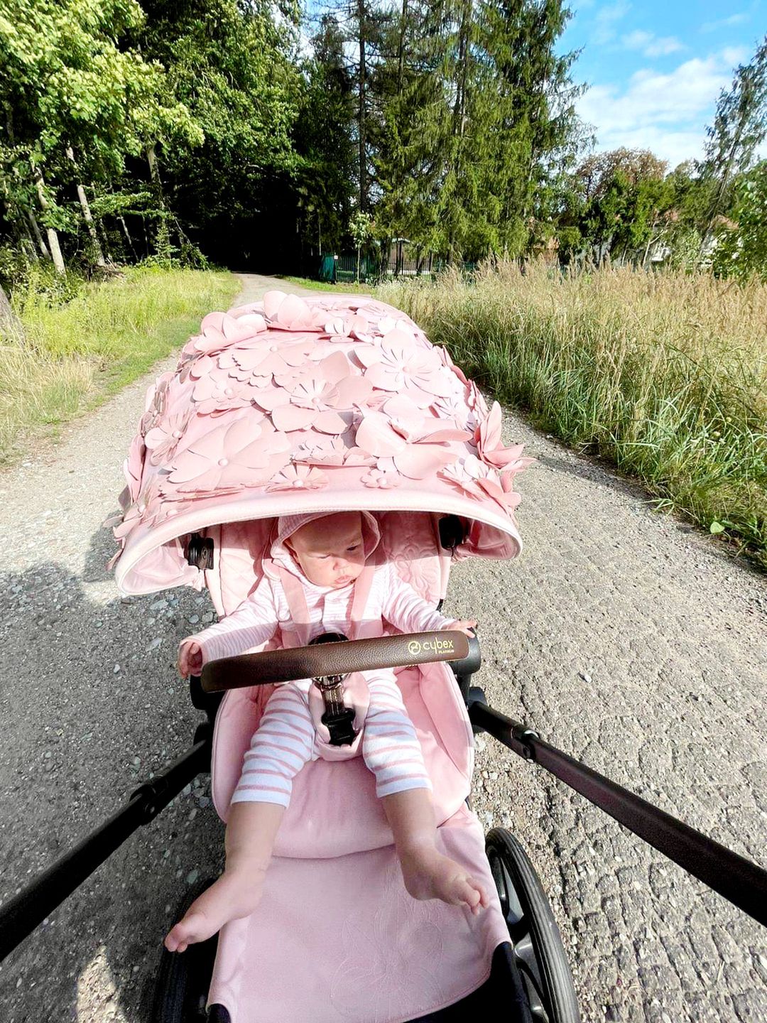Wózek córki Jacka Kurskiego
