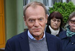 Donald Tusk zrobił zakupy. Kupił popularny napój
